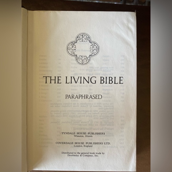 The Living Bible Paraphrased Tyndale House Padded Hardcover 20th Printing 1973 - Picture 5 of 9
